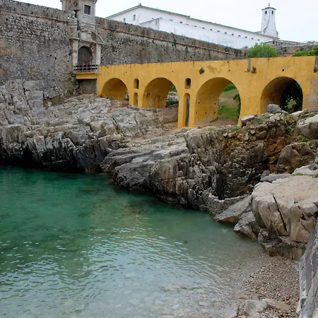 Intune Casa de Férias Peniche